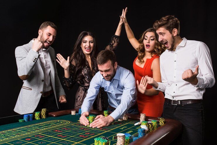 Aplikasi BRI dan sultantogel berdampingan di layar Android